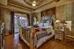 Queen Bedroom Terrace w/32 in TV
